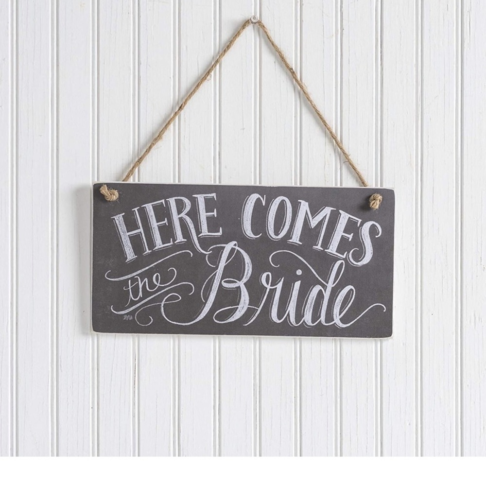 💕Here Comes the Bride sign